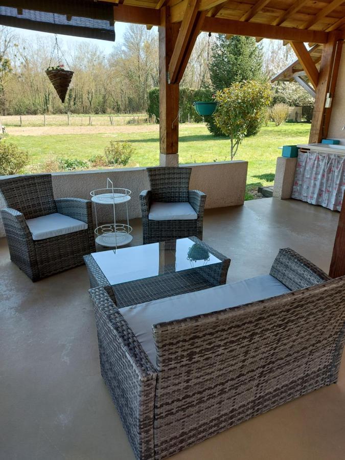 Le Moulin De L'Etang Hotel Chaneins ภายนอก รูปภาพ