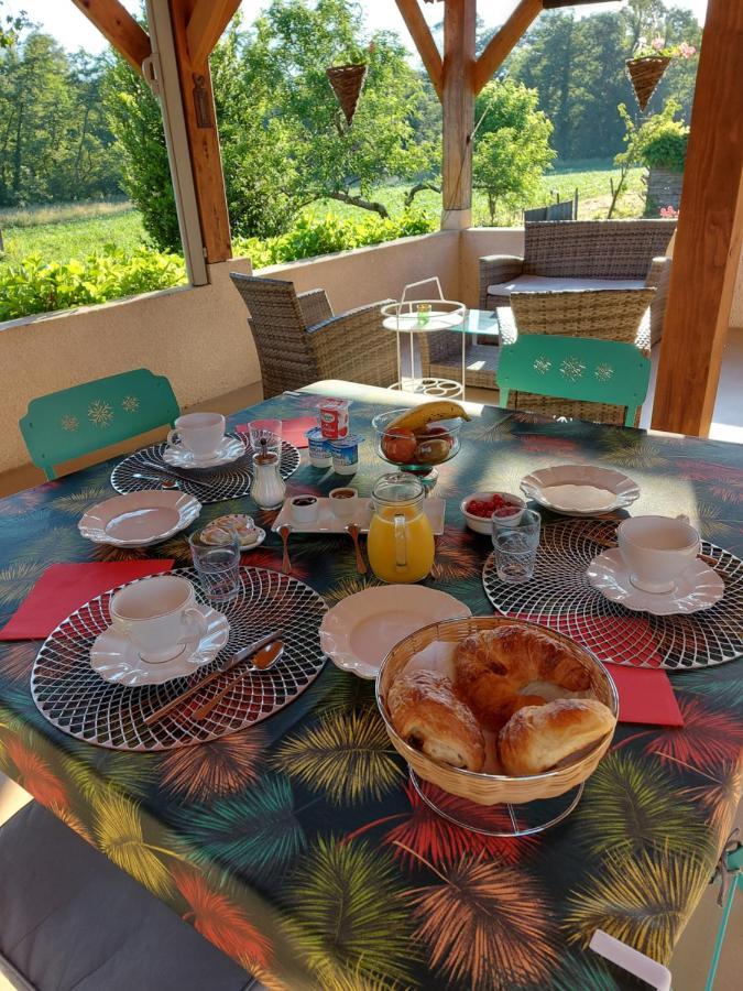 Le Moulin De L'Etang Hotel Chaneins ภายนอก รูปภาพ